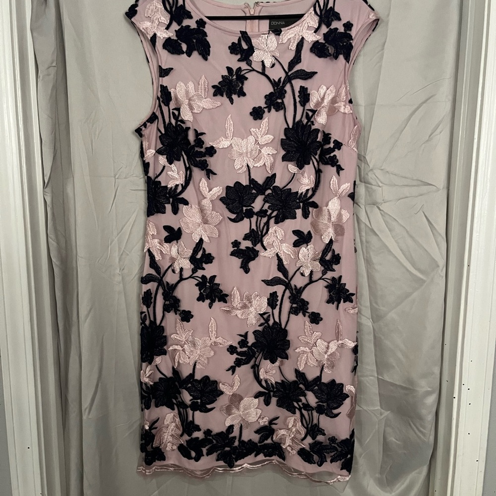Donna Ricco Pink and Navy Floral Knee Length Dress